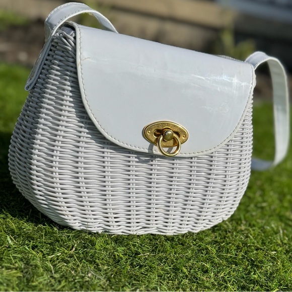 Vintage 1960s White Wicker Purse• Shoulder Strap • Mid-Century Handbag - Picture 3 of 16